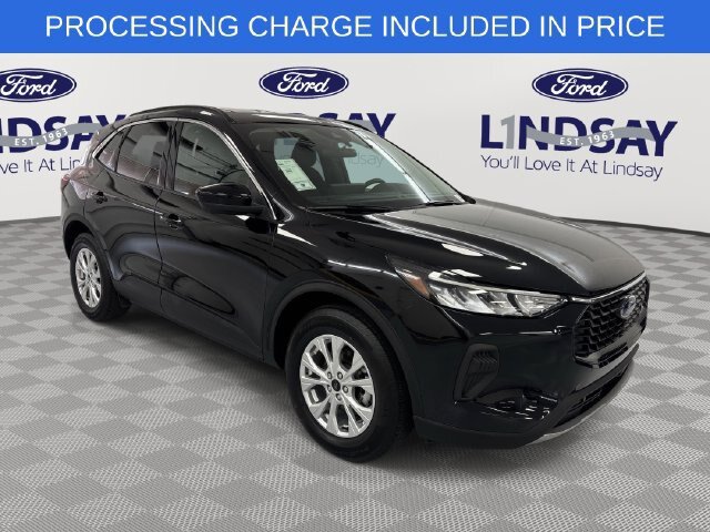 Certified 2023 Ford Escape Active w/ Tech Pack #2 AWD/4WD image 1