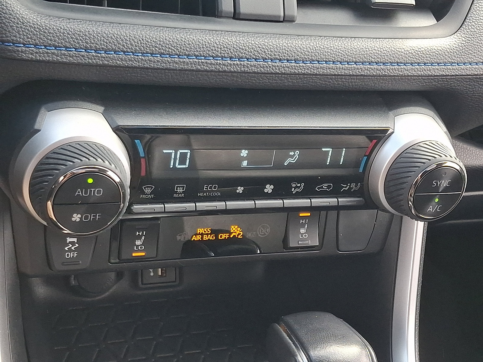 Used 2023 Toyota RAV4 SE w/ Convenience Package AWD/4WD image 20