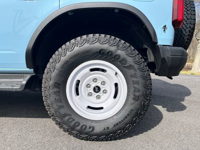 Certified 2025 Ford Bronco Heritage Edition AWD/4WD image 14
