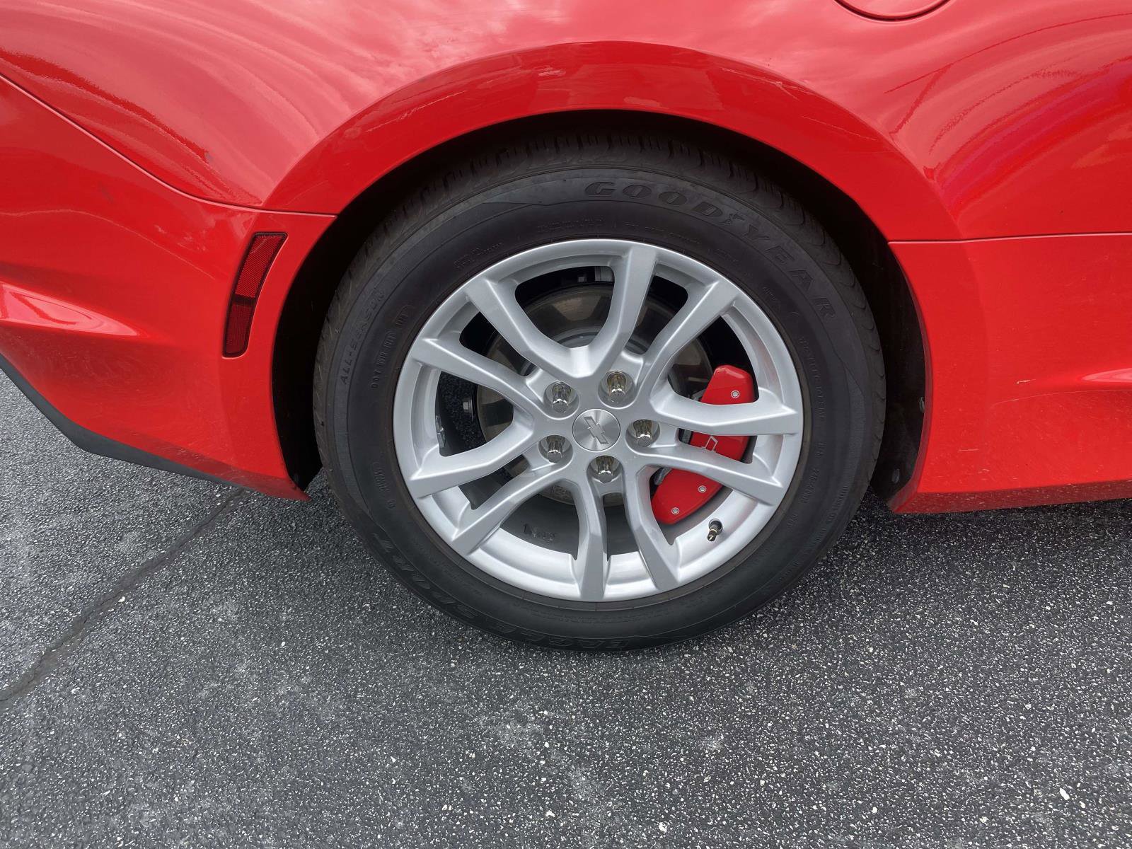 Used 2021 Chevrolet Camaro LS RWD image 9