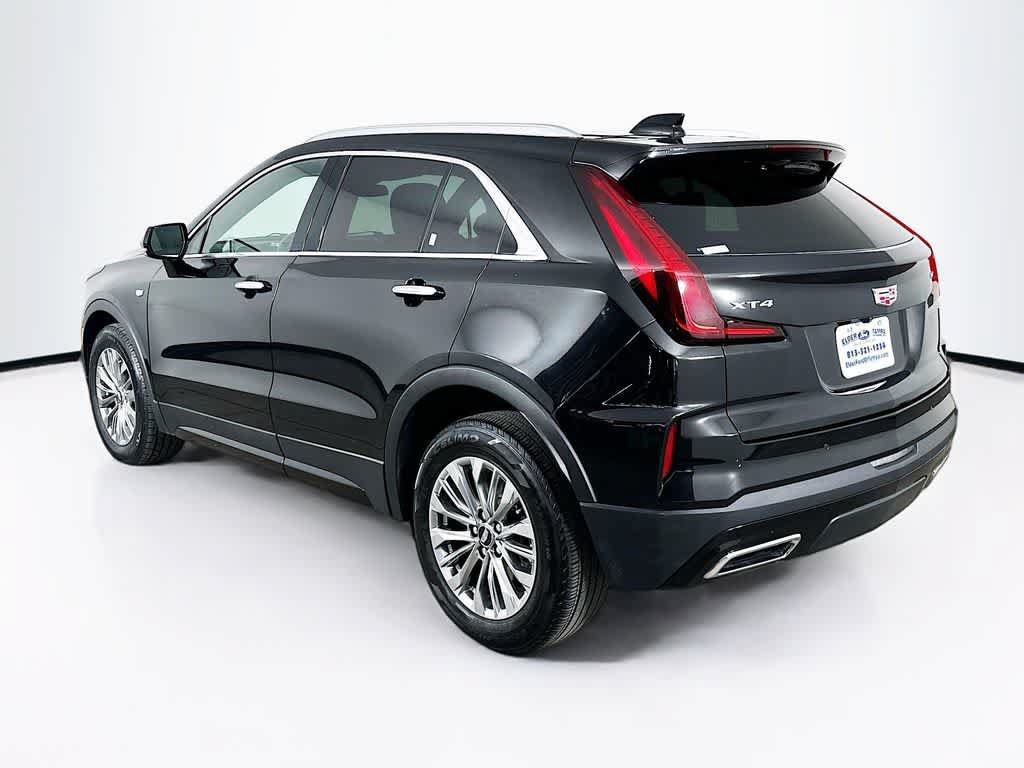 Used 2024 Cadillac XT4 Premium Luxury FWD image 4