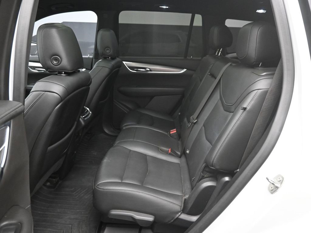 Used 2021 Cadillac XT6 Luxury image 26