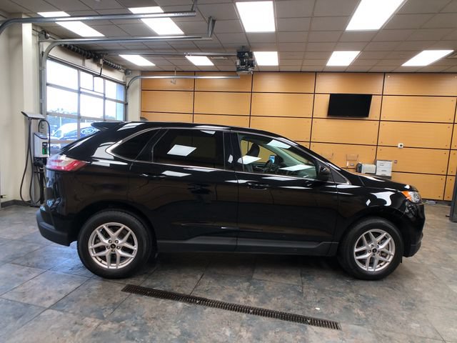 Certified 2024 Ford Edge SEL w/ Convenience Package AWD/4WD image 8