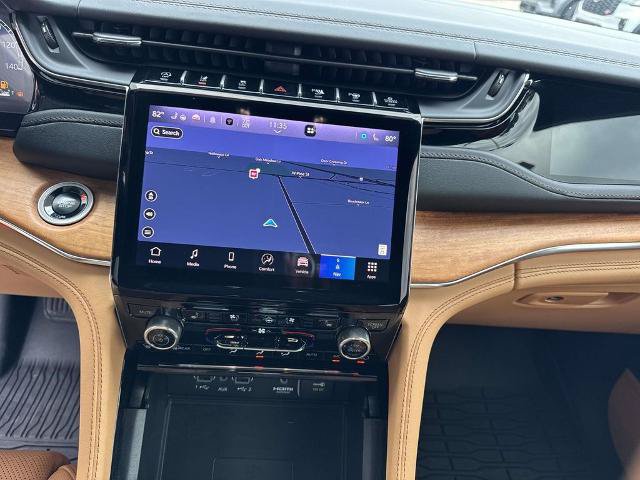 Used 2025 Jeep Grand Cherokee L Summit AWD/4WD image 23