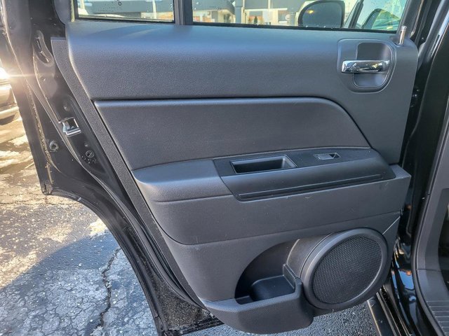 Used 2017 Jeep Compass Sport w/ Power Value Group image 20