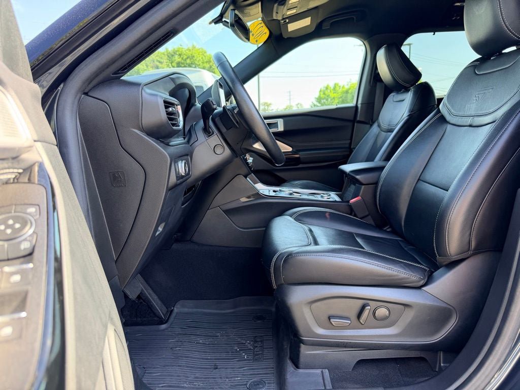 Certified 2022 Ford Explorer ST w/ Equipment Group 401A AWD/4WD image 26