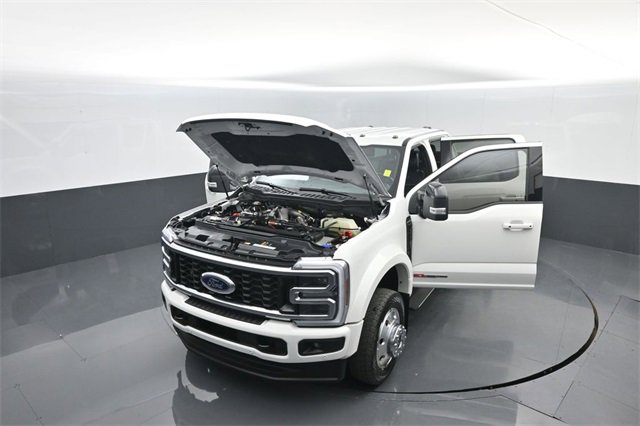 Certified 2025 Ford F450 Platinum image 33