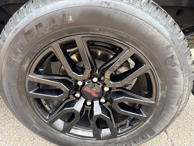 Used 2025 GMC Sierra 1500 Elevation AWD/4WD image 13