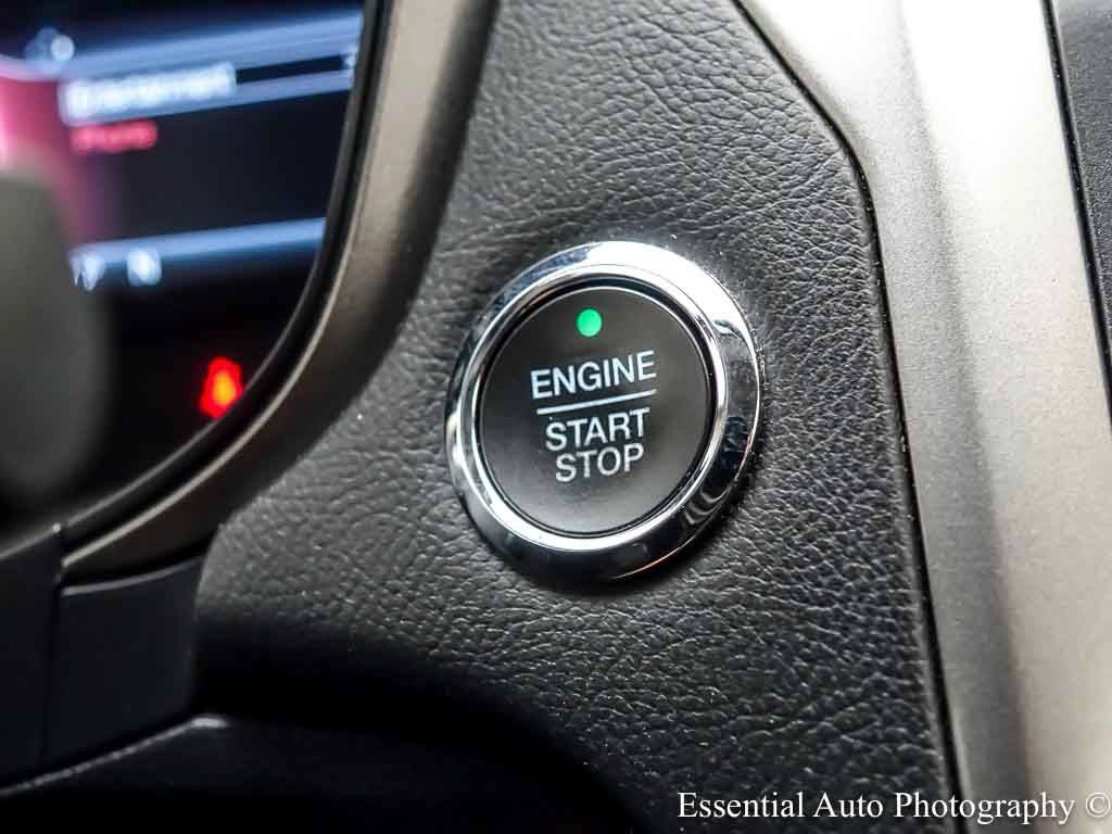 Certified 2018 Ford Fusion SE w/ Fusion SE Technology Package FWD image 17