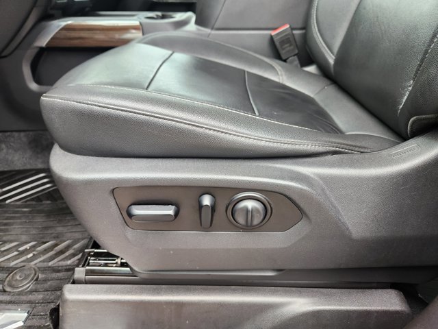 Used 2021 Chevrolet Silverado 1500 LT Trail Boss w/ Convenience Package II image 22