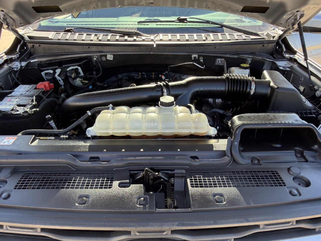 Certified 2022 Ford Expedition XLT RWD image 30