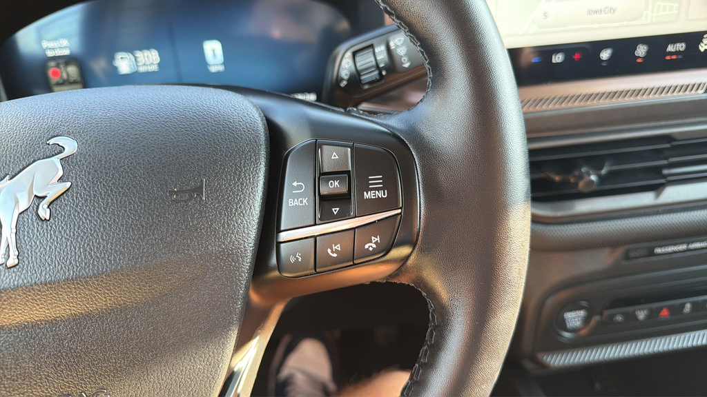 Certified 2025 Ford Bronco Sport Outer Banks w/ Outer Banks Tech Package+ AWD/4WD image 24
