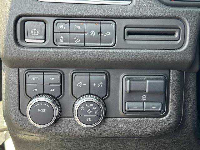 Used 2022 GMC Yukon AT4 w/ Max Trailering Package image 22