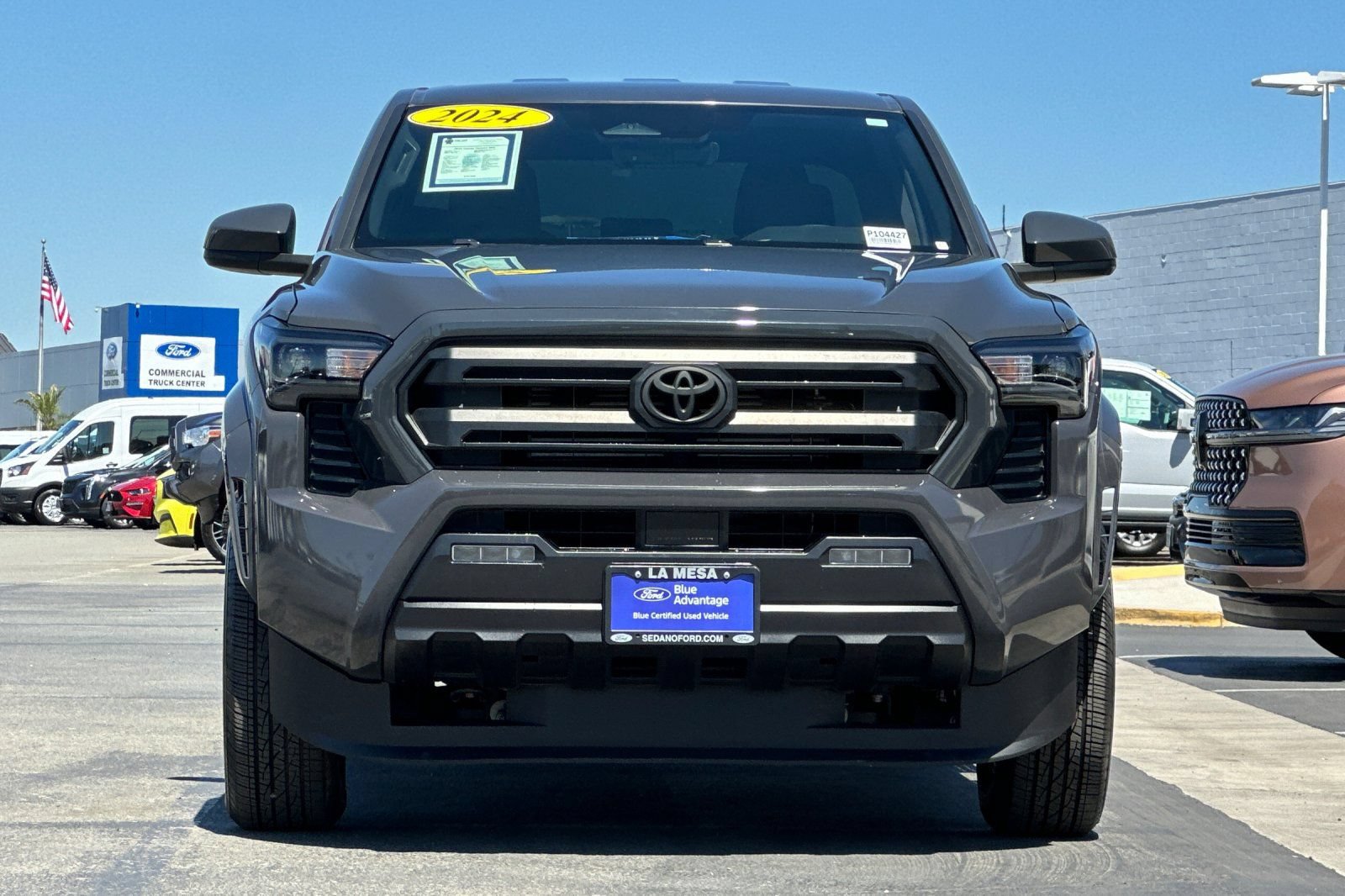 Used 2024 Toyota Tacoma SR5 AWD/4WD image 8