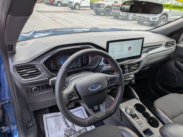 Certified 2023 Ford Escape ST-Line w/ Tech Pack #1 AWD/4WD image 8