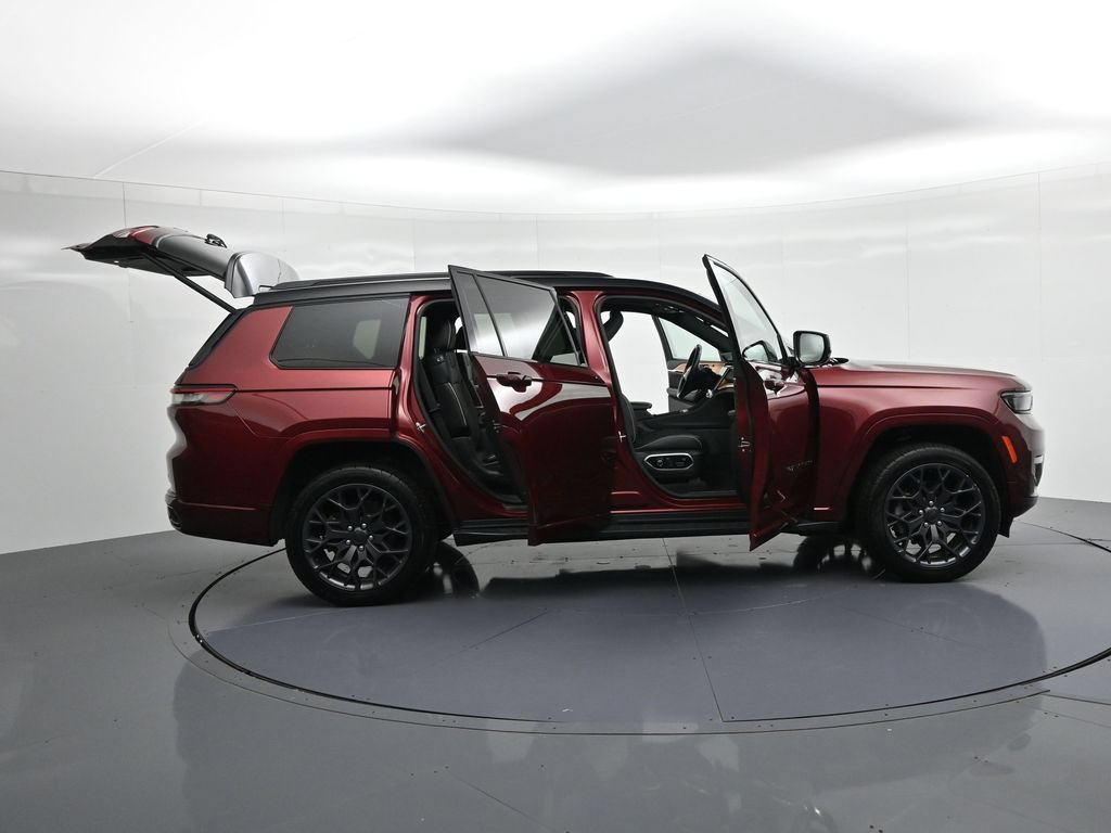 Used 2023 Jeep Grand Cherokee L Summit AWD/4WD image 26