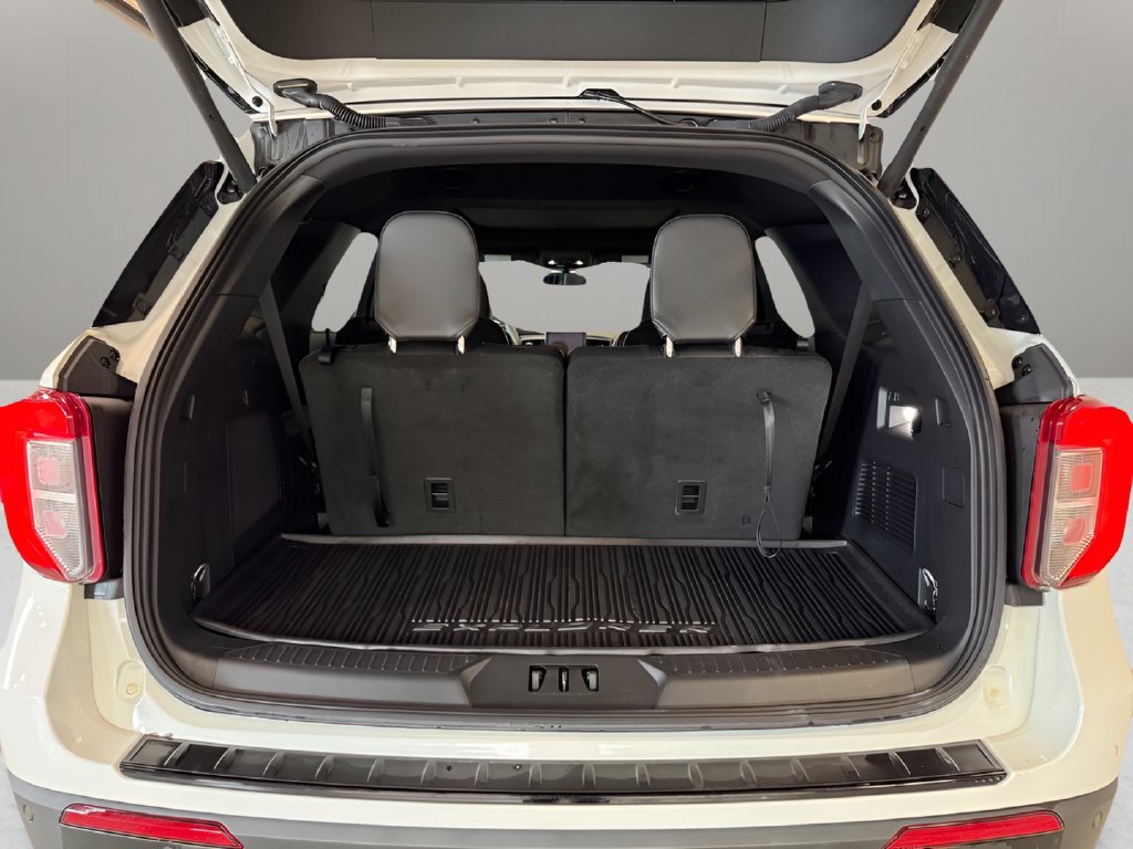 Certified 2024 Ford Explorer ST-Line w/ Class IV Trailer Tow Package AWD/4WD image 14