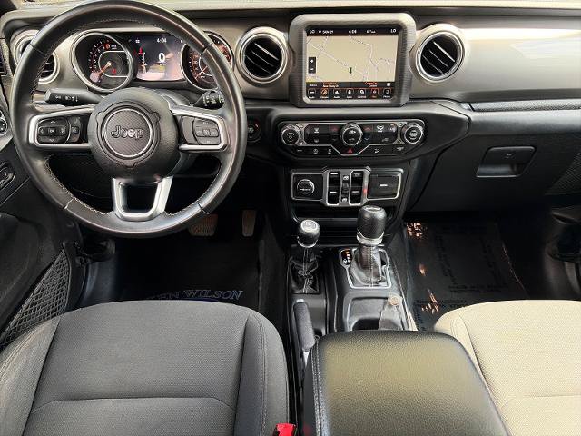 Used 2018 Jeep Wrangler Unlimited Sahara AWD/4WD image 6