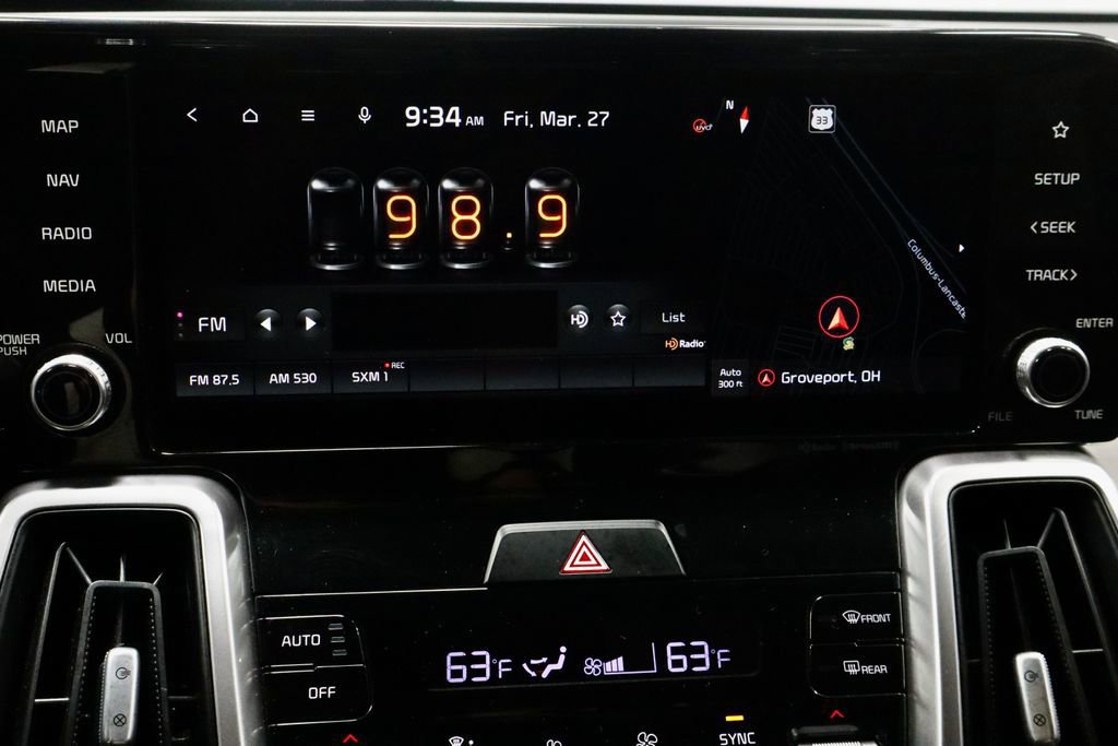 Used 2022 Kia Sorento EX w/ Panoramic Sunroof Package image 11