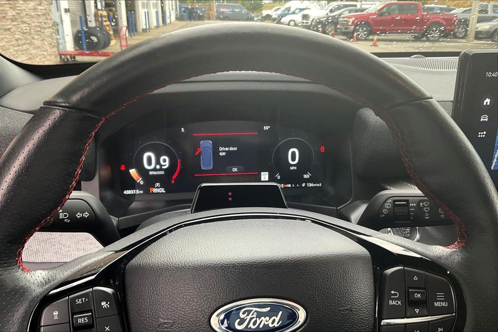 Certified 2025 Ford Explorer ST-Line AWD/4WD image 13