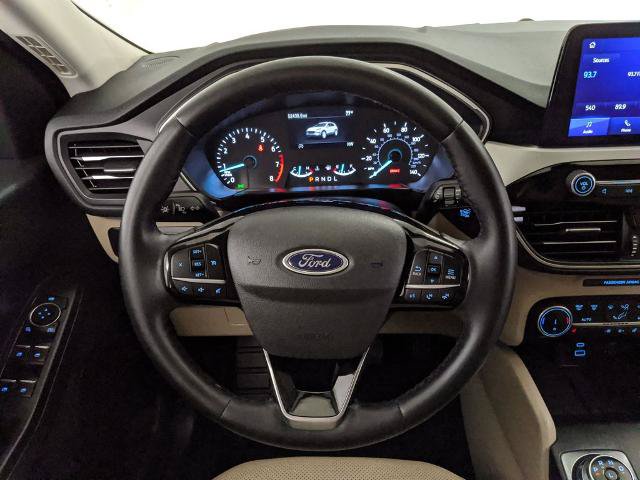 Certified 2022 Ford Escape SEL AWD/4WD image 10