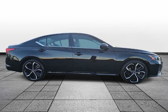 Used 2023 Nissan Altima 2.5 SR FWD image 4