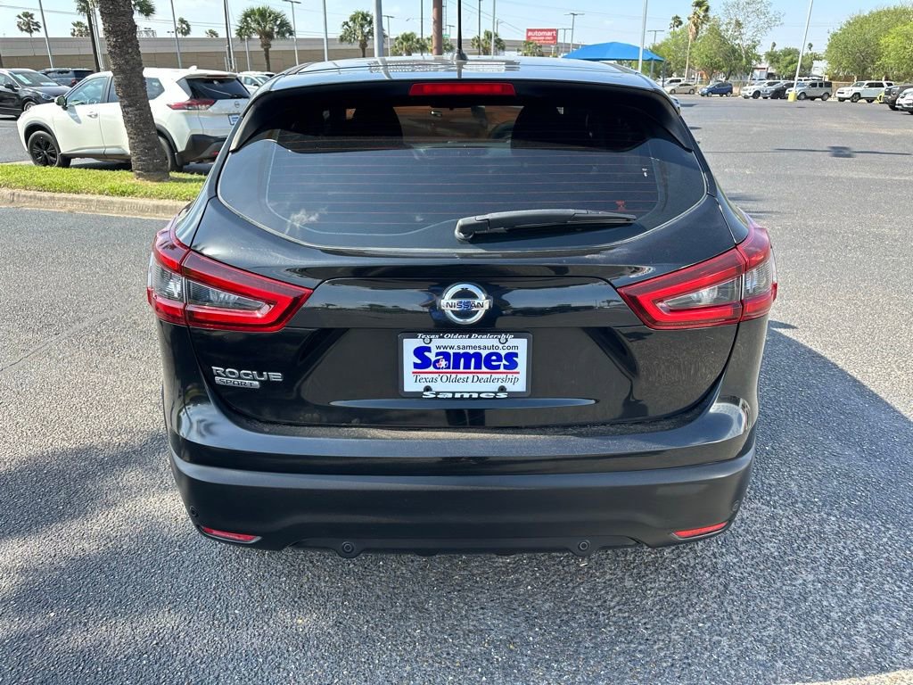 Used 2020 Nissan Rogue Sport S image 5