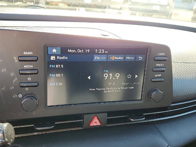 Used 2025 Hyundai Elantra Sport FWD image 16