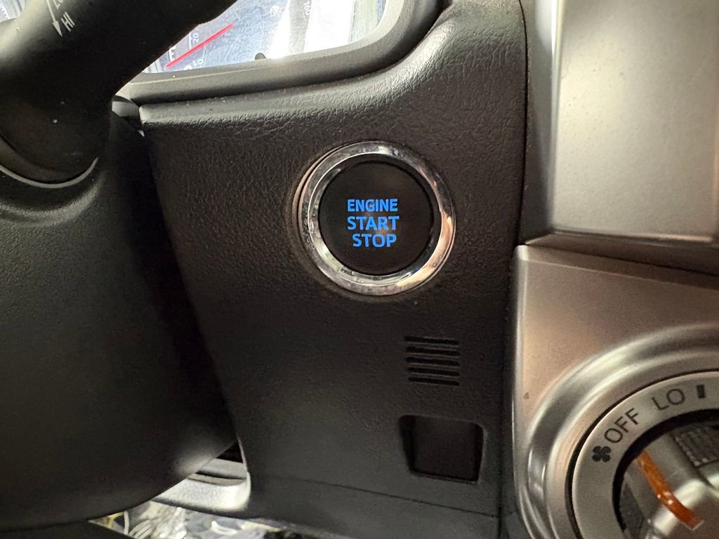 Used 2021 Toyota 4Runner SR5 Premium w/ Moonroof Package AWD/4WD image 22