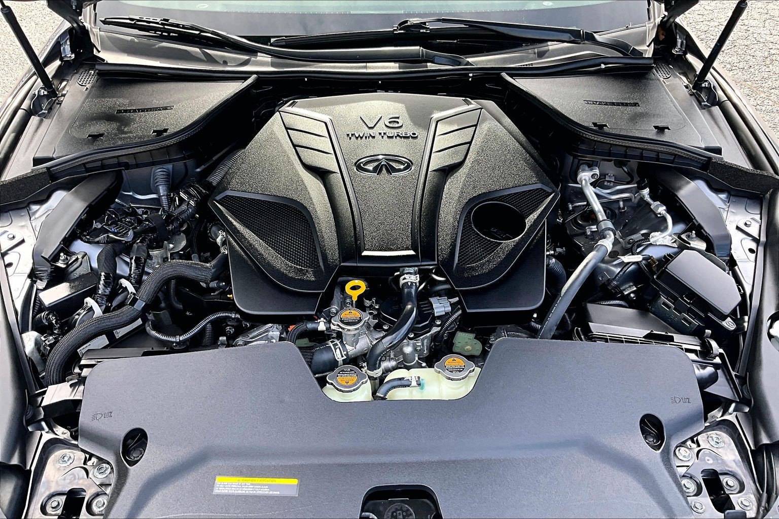 Used 2022 INFINITI Q60 3.0t Luxe w/ Cargo Package AWD/4WD image 11