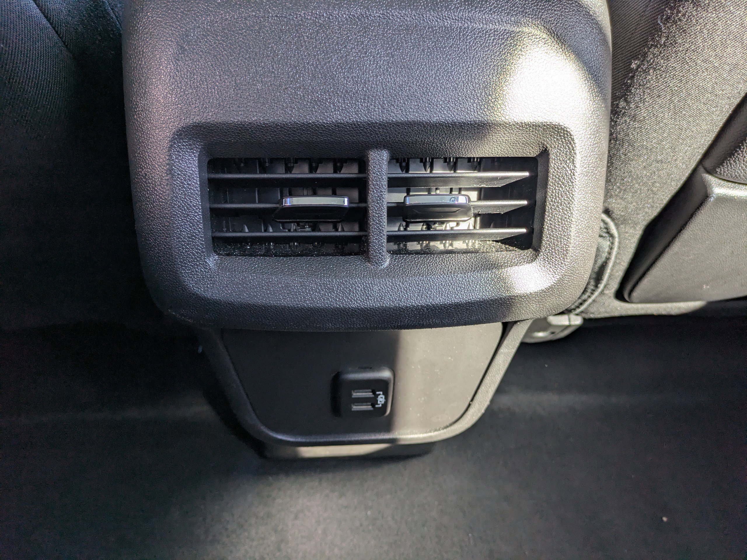 Used 2024 GMC Terrain SLE image 14