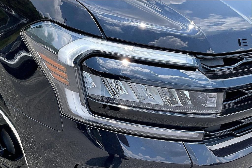 Certified 2023 Ford Expedition Limited RWD image 30