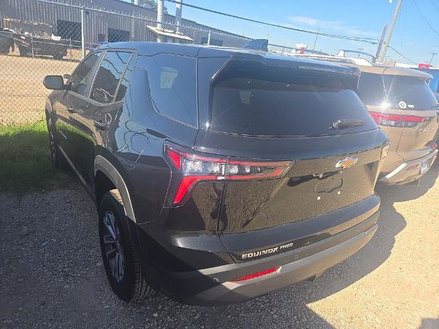 Used 2026 Chevrolet Equinox LT AWD/4WD image 2