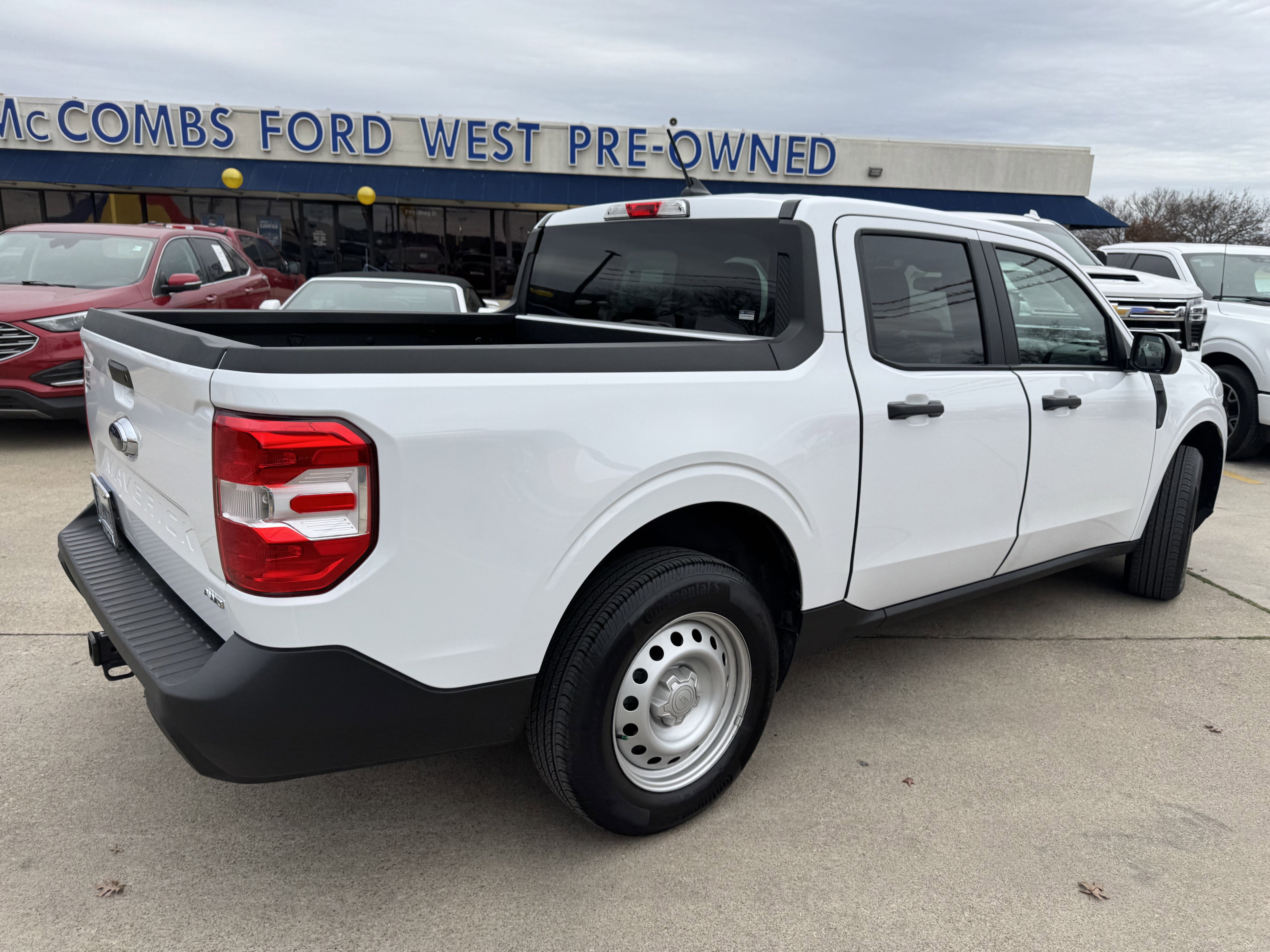 Certified 2024 Ford Maverick XL w/ Equipment Group 100A Standard image 4