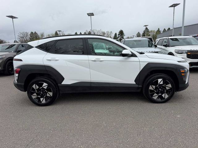 Used 2025 Hyundai Kona SEL AWD/4WD image 6