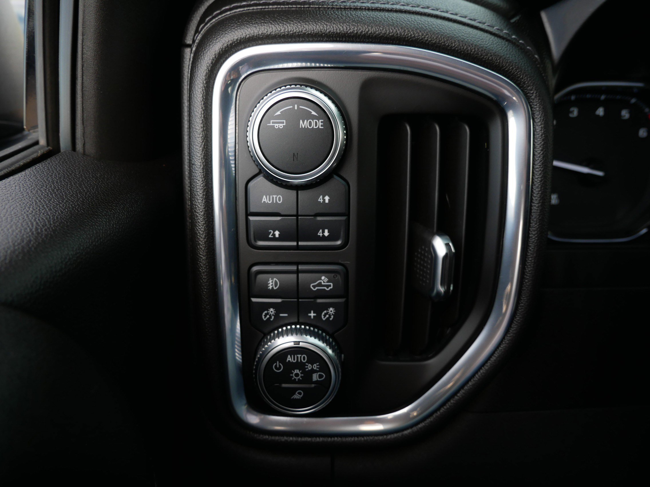Used 2020 GMC Sierra 1500 SLT w/ SLT Premium Plus Package AWD/4WD image 26