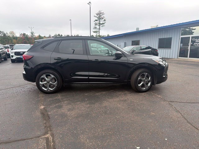 Certified 2024 Ford Escape ST-Line w/ Tech Pack #1 AWD/4WD image 12