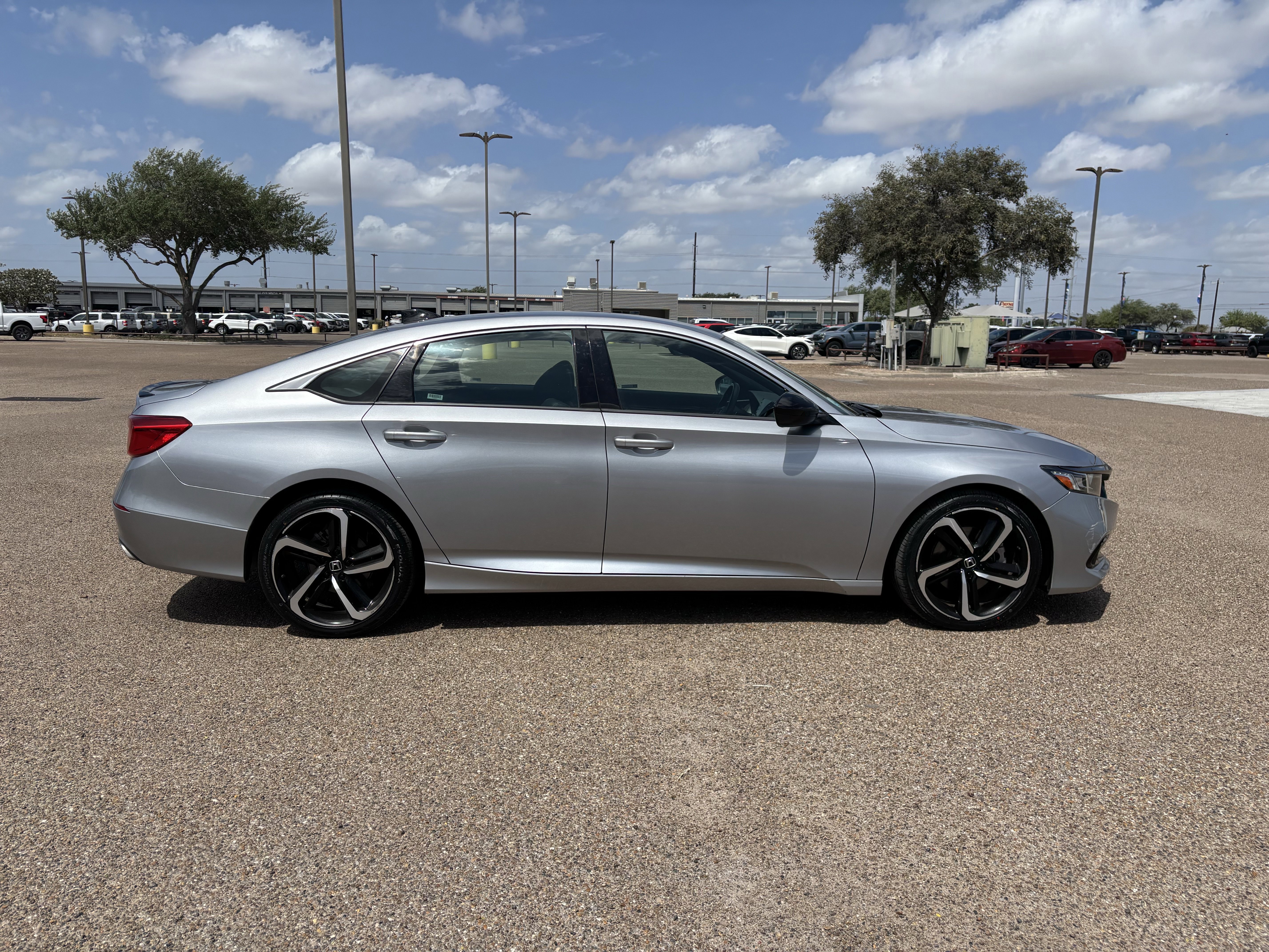 Used 2021 Honda Accord Sport image 5