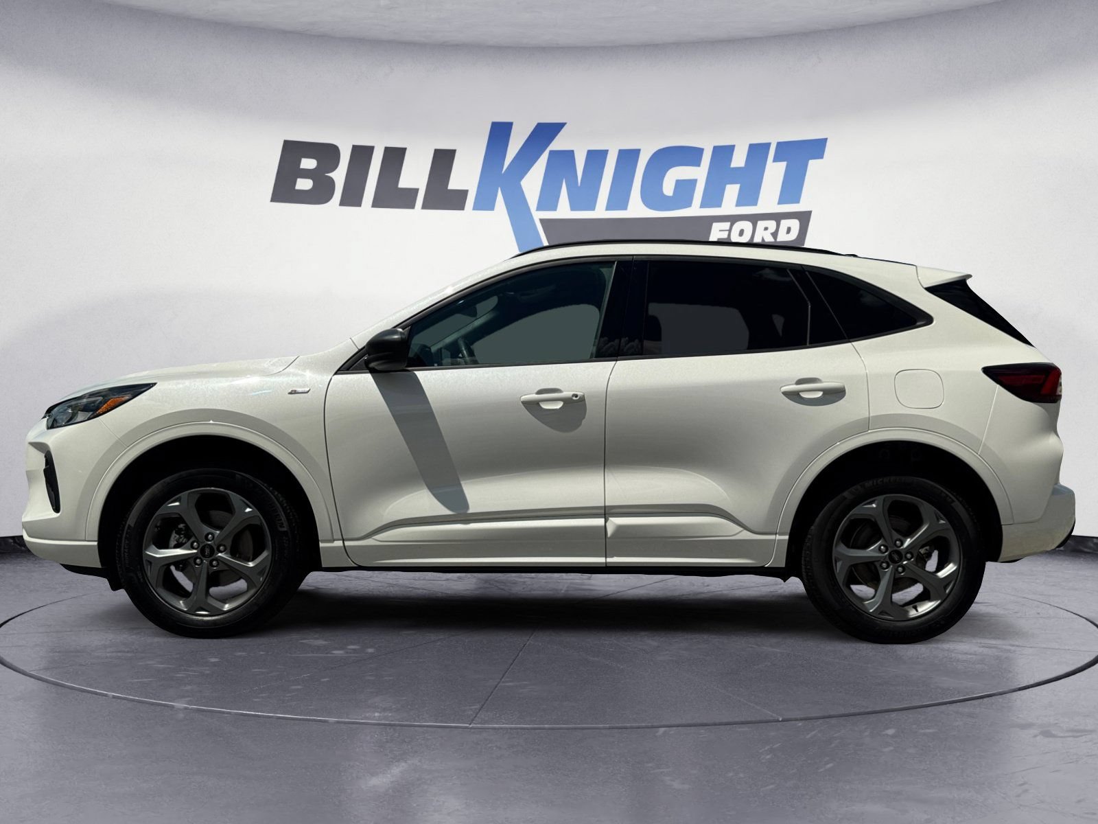 Certified 2024 Ford Escape ST-Line w/ Tech Pack #1 AWD/4WD image 2