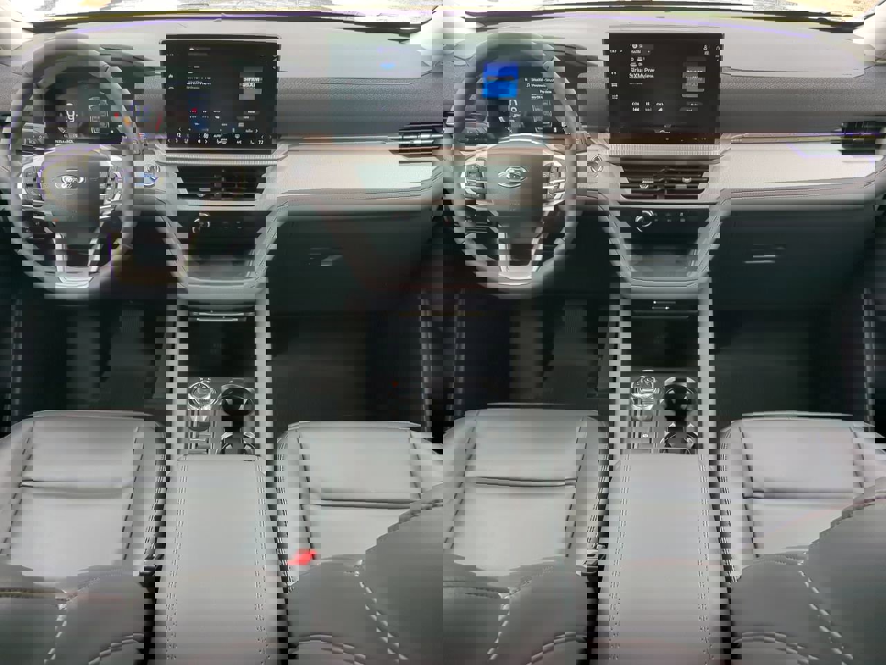 Certified 2025 Ford Explorer Active w/ Active Comfort Package image 13