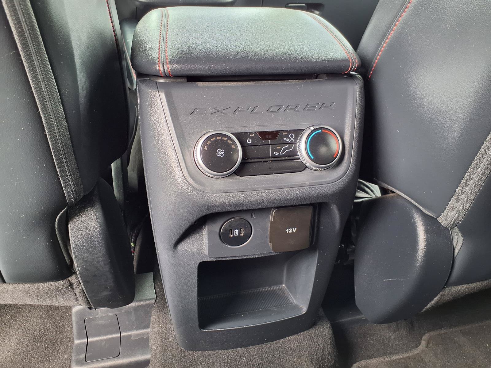 Certified 2025 Ford Explorer ST-Line w/ ST-Line Street Pack AWD/4WD image 19