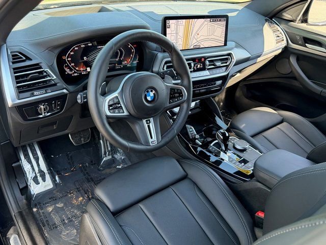 Used 2025 BMW X4 M40i AWD/4WD image 26