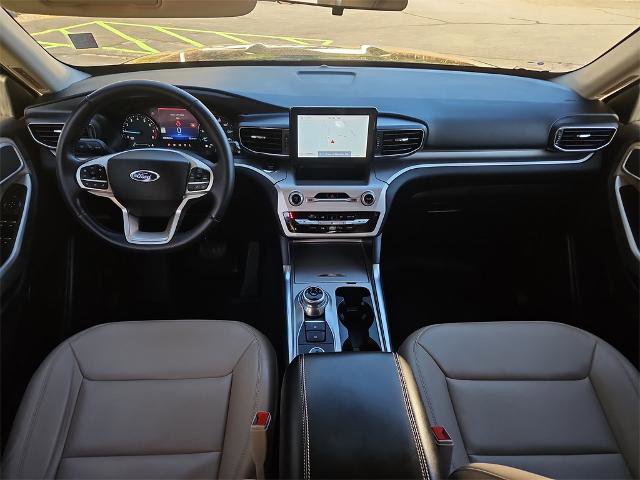 Certified 2022 Ford Explorer XLT w/ Equipment Group 202A image 2