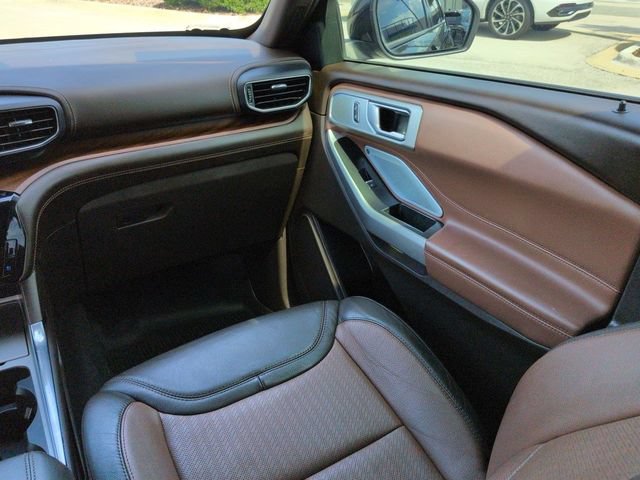 Certified 2022 Ford Explorer King Ranch w/ Technology Package RWD image 17