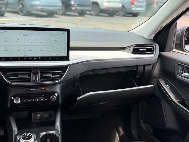 Certified 2024 Ford Escape Platinum AWD/4WD image 25