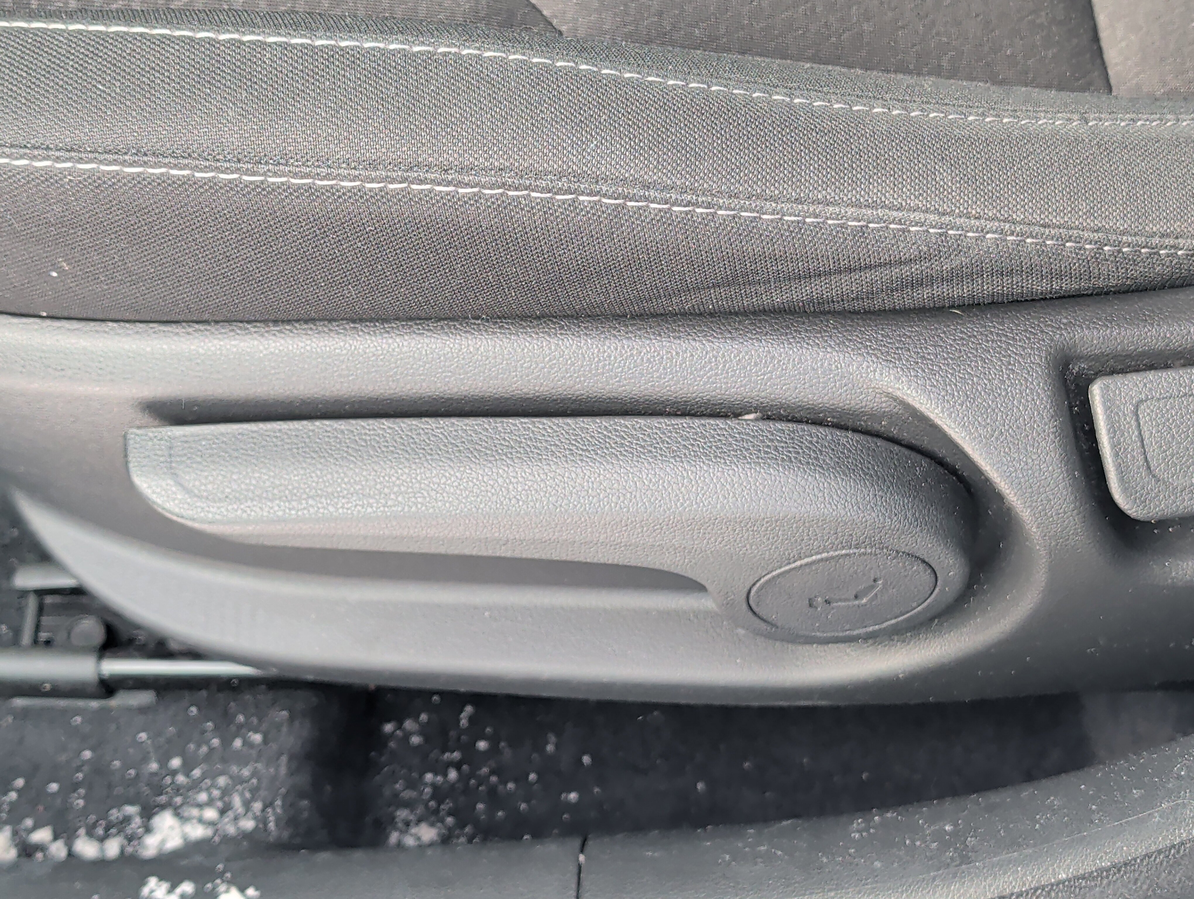 Used 2018 Hyundai Elantra GT image 19