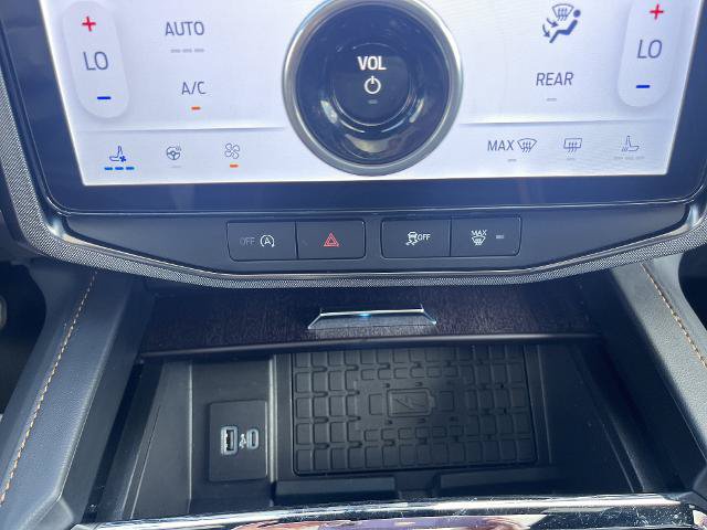 Certified 2024 Ford Expedition Platinum AWD/4WD image 9