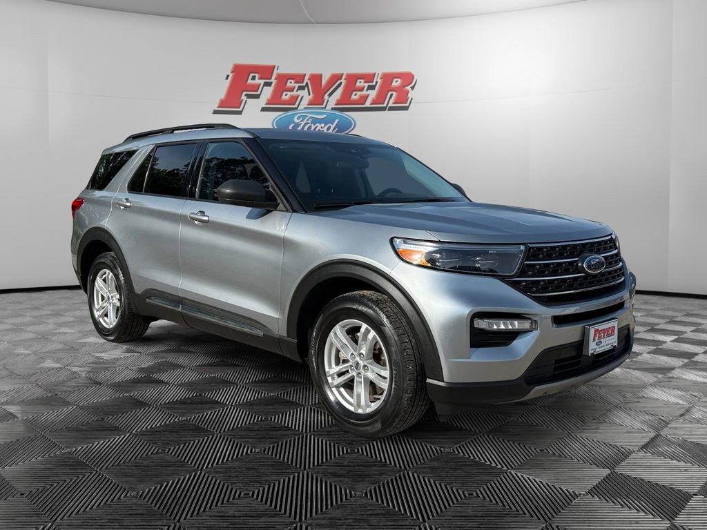 Certified 2023 Ford Explorer XLT w/ Equipment Group 202A AWD/4WD image 7
