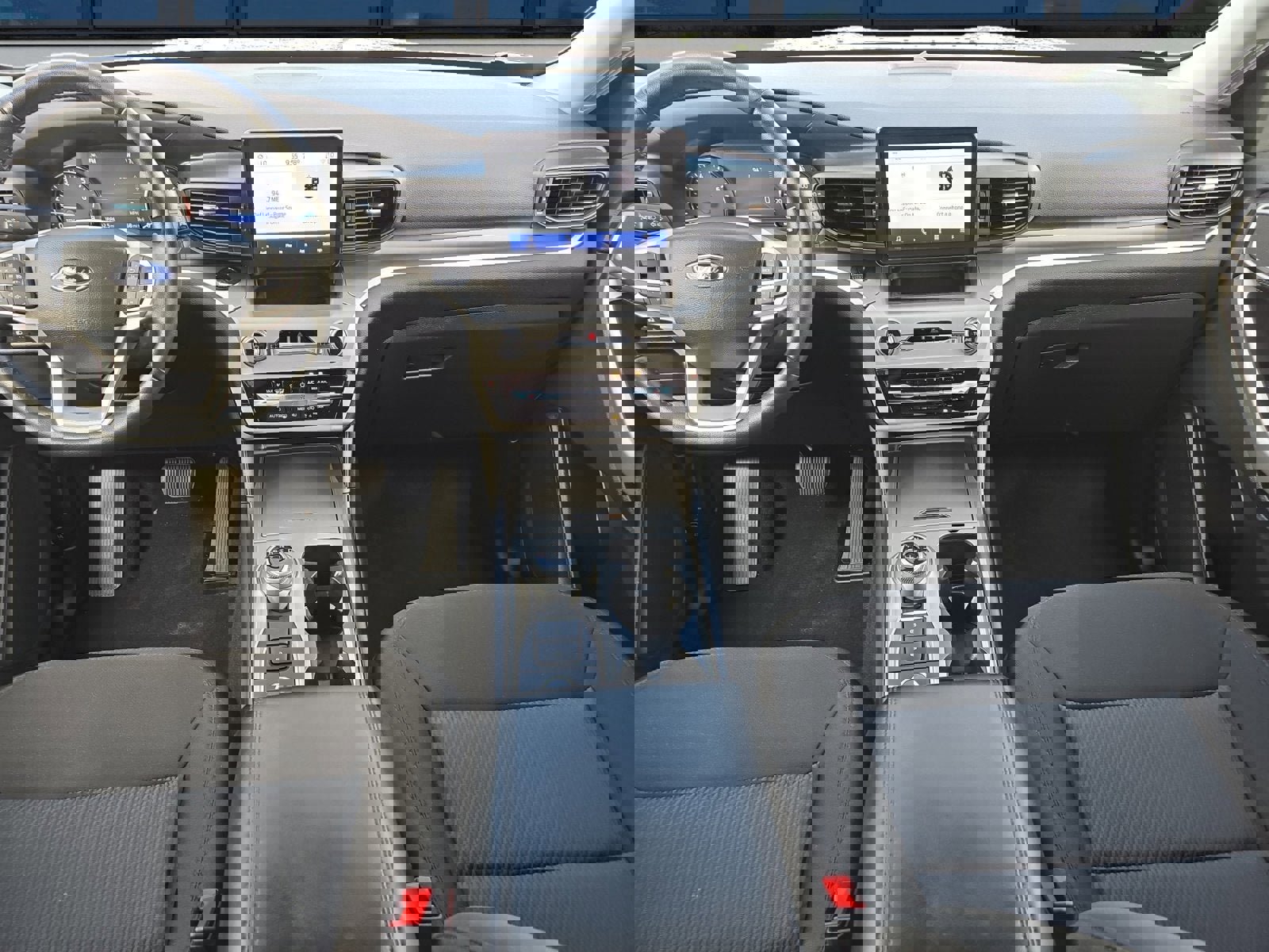 Certified 2022 Ford Explorer XLT image 9