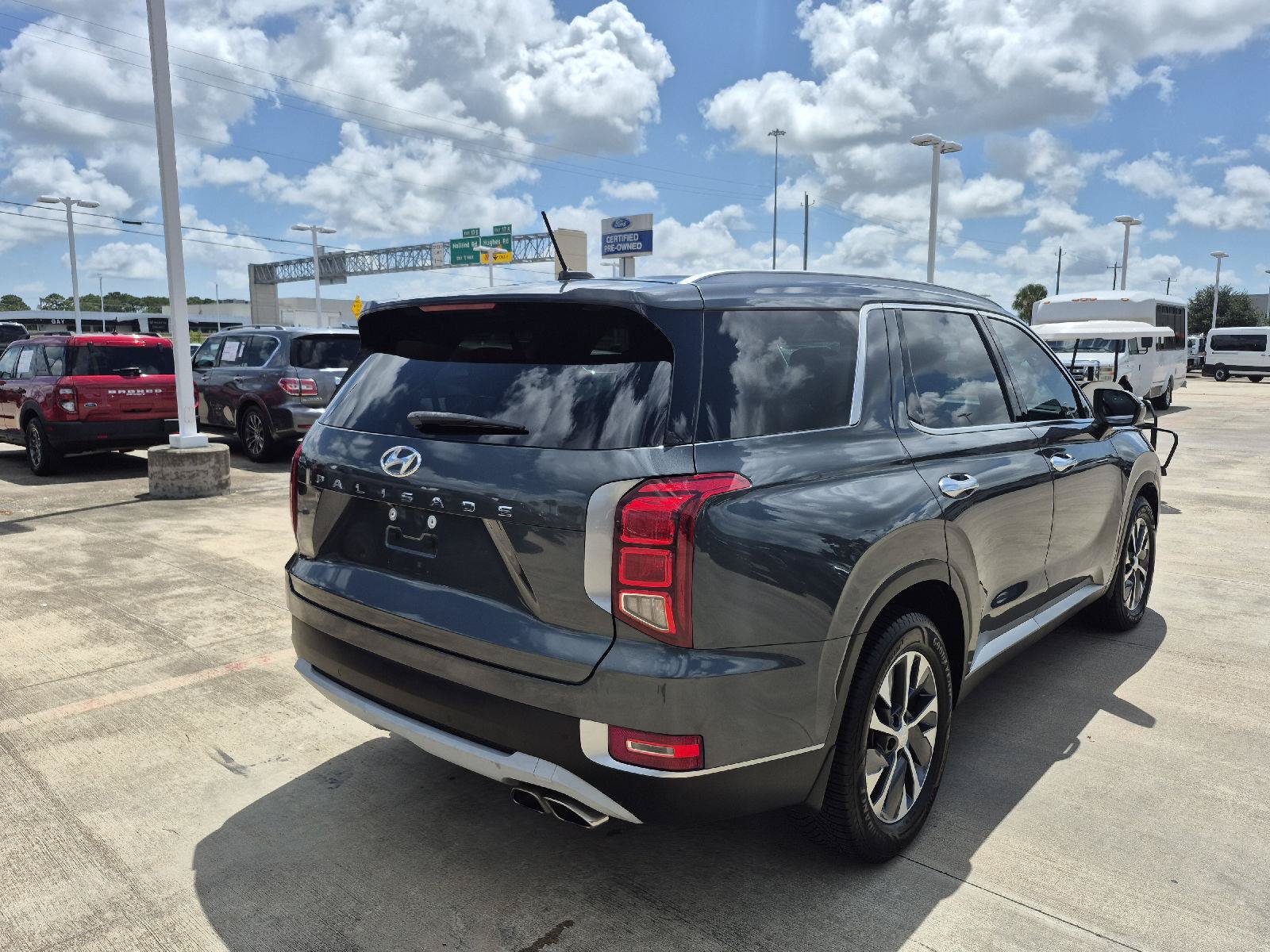 Used 2022 Hyundai Palisade SEL w/ Cargo Package FWD image 15